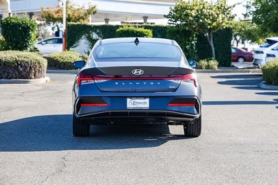 2026 Hyundai Elantra Hybrid Limited