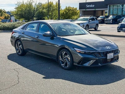2025 Hyundai Elantra SEL Convenience