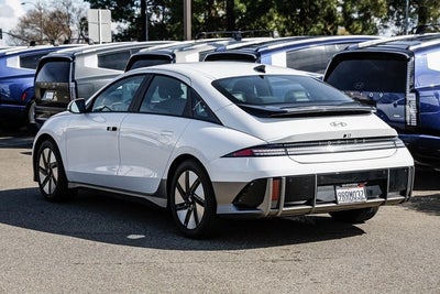 2025 Hyundai IONIQ 6 SE