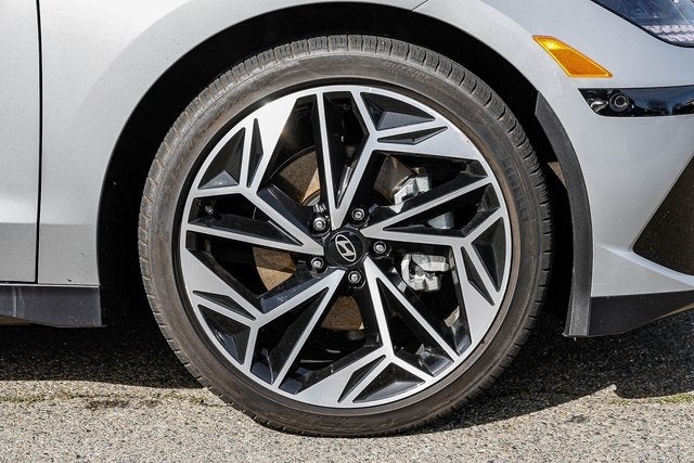 2025 Hyundai IONIQ 6 Limited