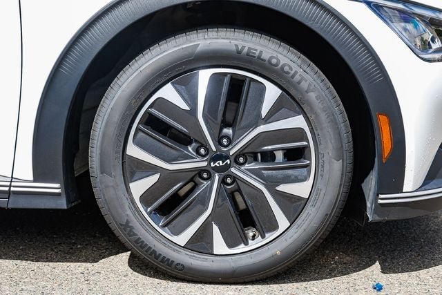 2024 Kia EV6 Light