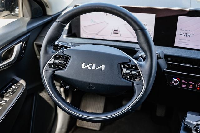 2024 Kia EV6 Light