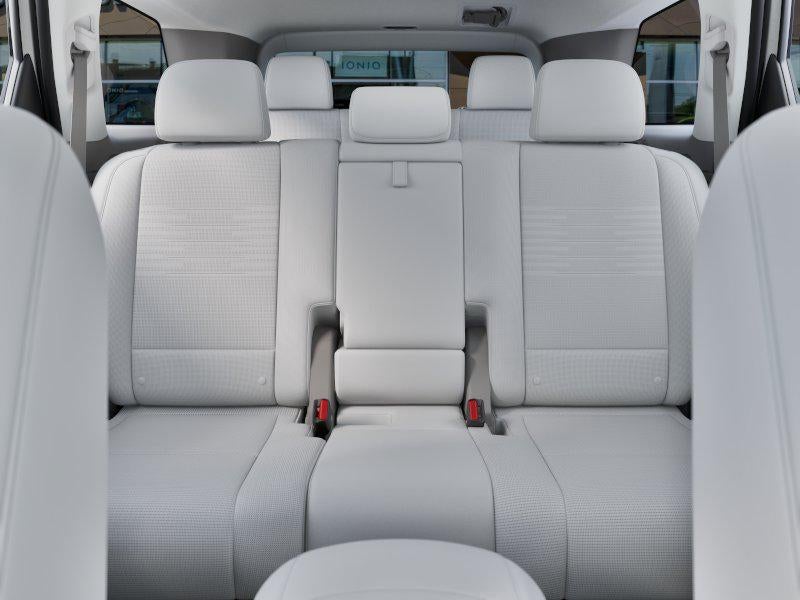 2027 Hyundai Palisade Hybrid Limited 8P